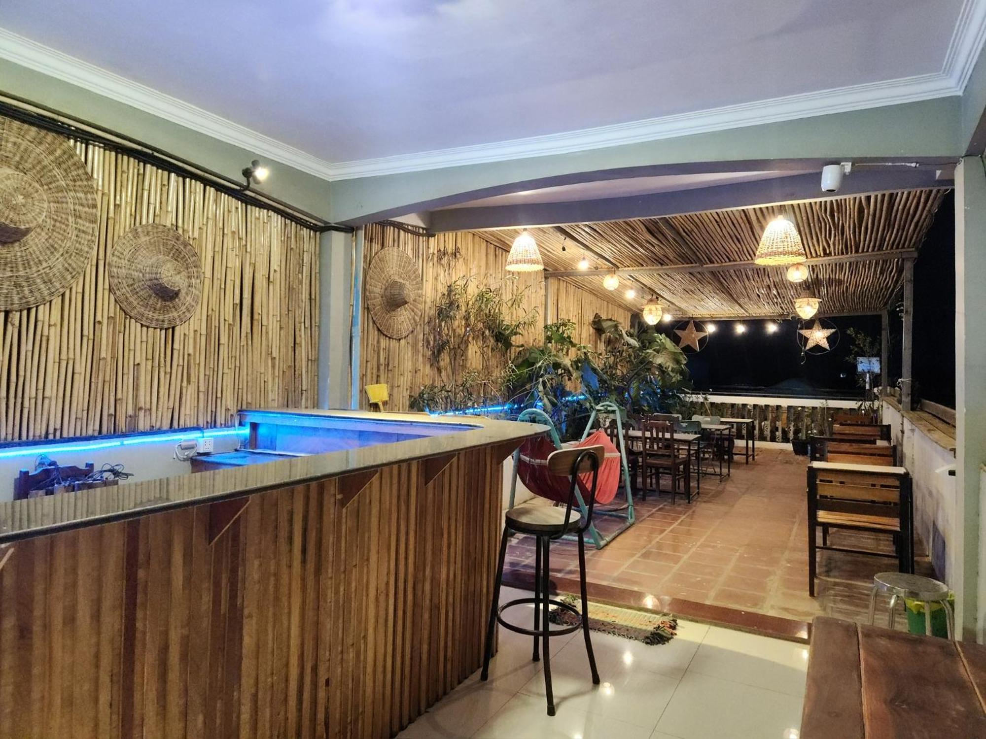 The Blue Guest House باتامبانغ المظهر الخارجي الصورة